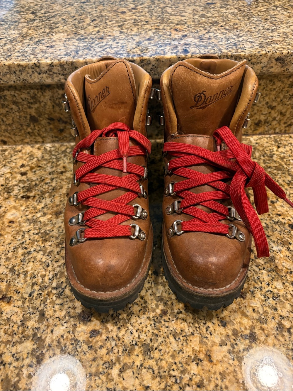 Danner Mountain Lite - Cascade Clovis Brown Leather Hiking Boots 7 Gore-Tex - Picture 2 of 11